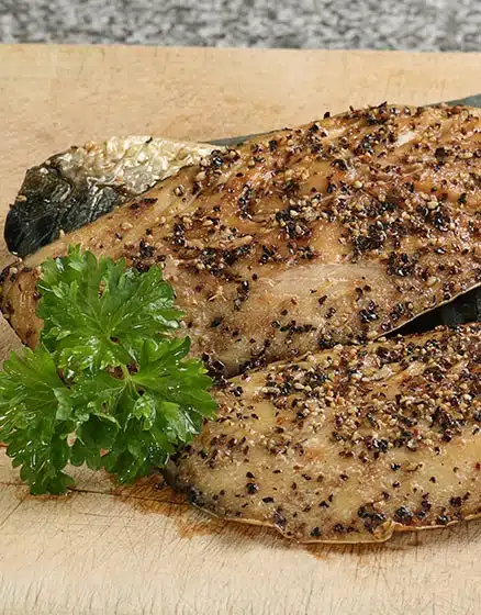 mackerel-smoked-_-peppered