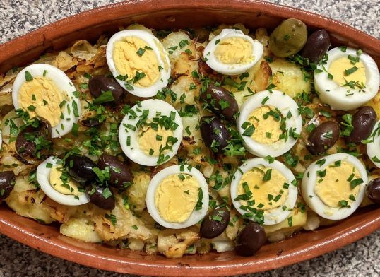 Bacalhau a Gomes de Sa (Salted Cod Fish)