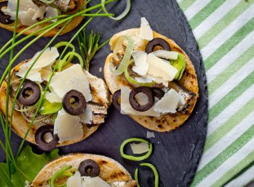 anchovy and olive crostini