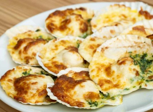 baked scallops with parmesan crust