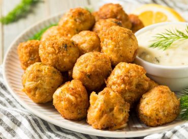 clam fritters with tartar sauce