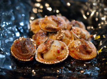 cockles with chilli and garlic