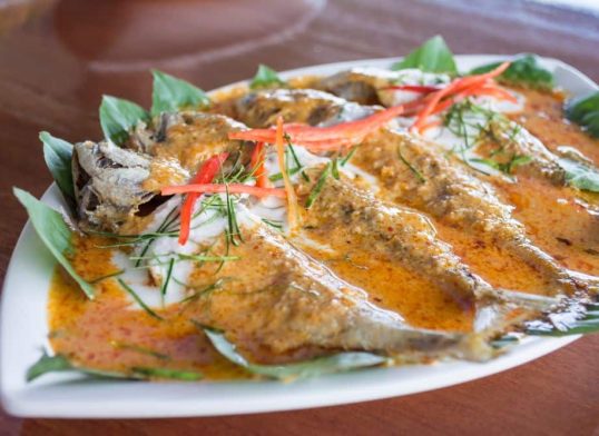 mackerel with coconut and chilli