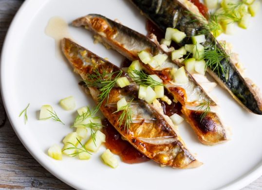 mackerel with cucumber and dill