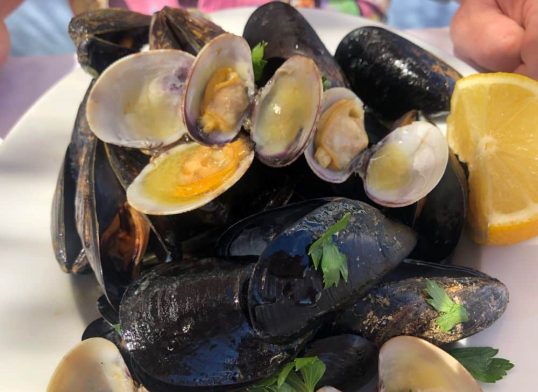 mussels and clams in garlic butter