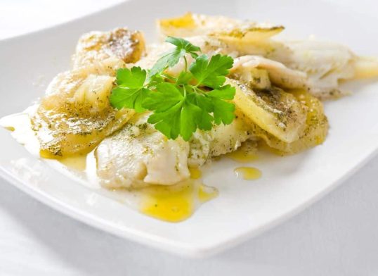 plaice with saffron and white wine