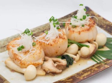 scallops with white wine and mushrooms