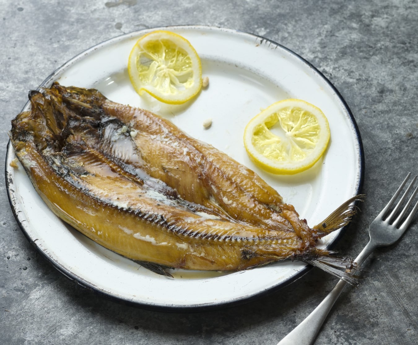 kipper fillets 2 per pack