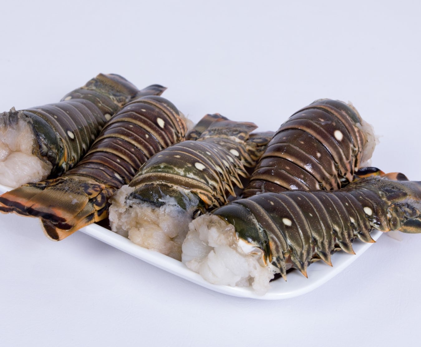 lobster tail 160 180g columbian